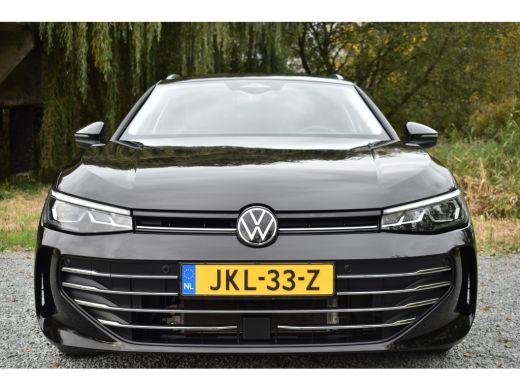 Volkswagen Passat Variant 1.5 eTSI 150PK DSG BUSINESS 360-CAMERA/ALCANTARA/TREKHAAK ActivLease financial lease