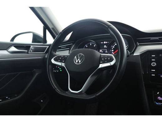 Volkswagen Passat Variant 1.6 TDI Comfort Business Automaat, Navigatie, Leer, Lmv ActivLease financial lease