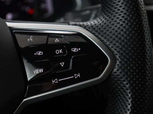 Volkswagen Tiguan 1.4 TSI eHybrid R Line | Matrix LED | Camera | Carplay | Adaptive cruise | 19'' | Navigatie | Par... ActivLease financial lease