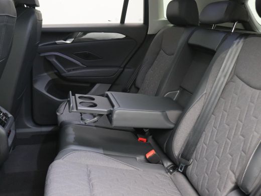 Volkswagen Tiguan 1.5 eHybrid Life Edition 204PK DSG Trekhaak, 19" LM Velgen, Achteruitrijcamera, Side Assist, Navi... ActivLease financial lease