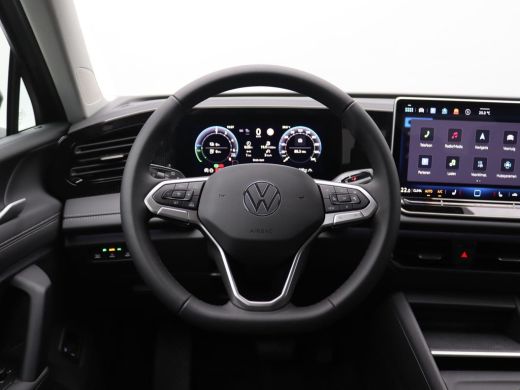 Volkswagen Tiguan 1.5 eHybrid Life Edition Trekhaak, 18" LM Velgen, Keyless, Achteruitrijcamera, Side Assist, Navi ... ActivLease financial lease