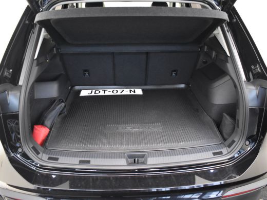 Volkswagen Tiguan 1.5 eTSI Life Edition 150pk DSG/AUTO | Trekhaak | Dodehoekdetectie | Navigatie via app connect | ... ActivLease financial lease