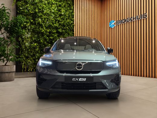 Volvo  EX40 185 kW Single Motor Extended Range RWD Ultra Dark | Trekhaak | 360 Camera | Panoramadak | Pilot A... ActivLease financial lease