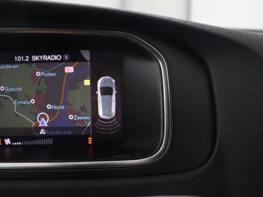 Volvo  V40 1.5 T2 Polar+ | Automaat | Stoelverwarming | Full LED | Navigatie | Parkeerhulp | Climate control... ActivLease financial lease
