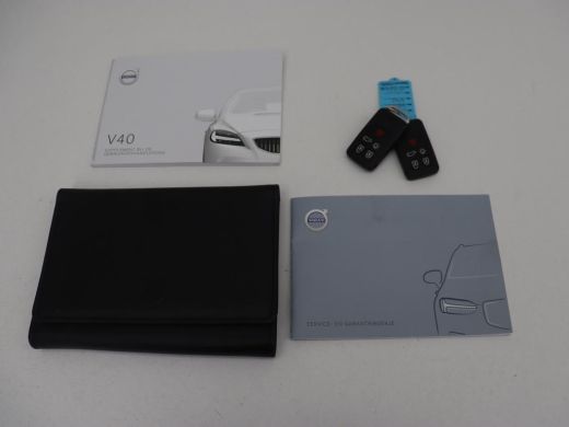 Volvo  V40 1.5 T2 Polar+ | Automaat | Stoelverwarming | Full LED | Navigatie | Parkeerhulp | Climate control... ActivLease financial lease