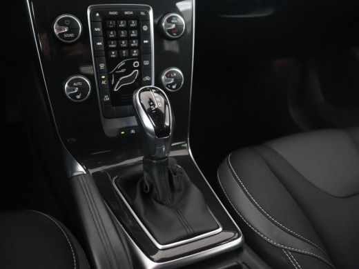 Volvo  V40 1.5 T2 Polar+ | Automaat | Stoelverwarming | Full LED | Navigatie | Parkeerhulp | Climate control... ActivLease financial lease