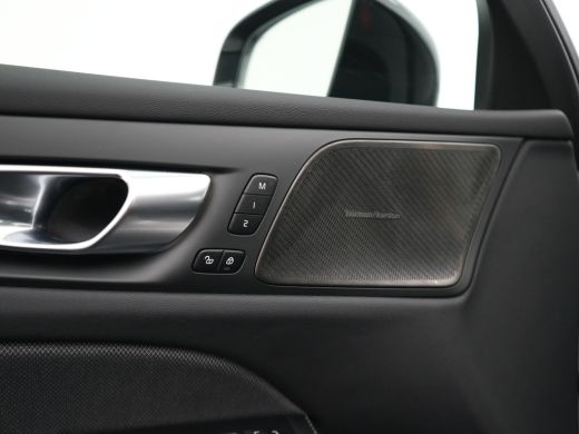 Volvo  V60 2.0 T6 Plug-in hybrid AWD Plus Dark | 360&deg; Camera | Harman Kardon | Nappa Sportstoelen | Adaptive... ActivLease financial lease