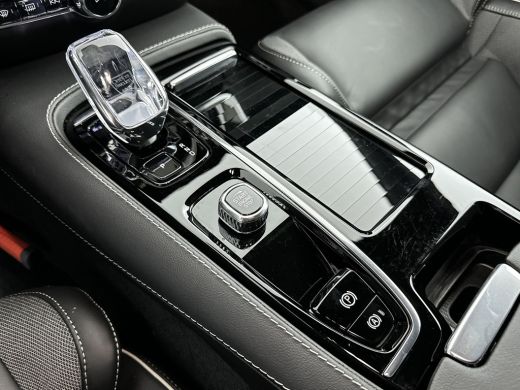 Volvo  V60 T6 Recharge Plus Dark | 18" | 360 Camera | Harman Kardon | Elektrisch verstelbare Stoelen | Trekh... ActivLease financial lease