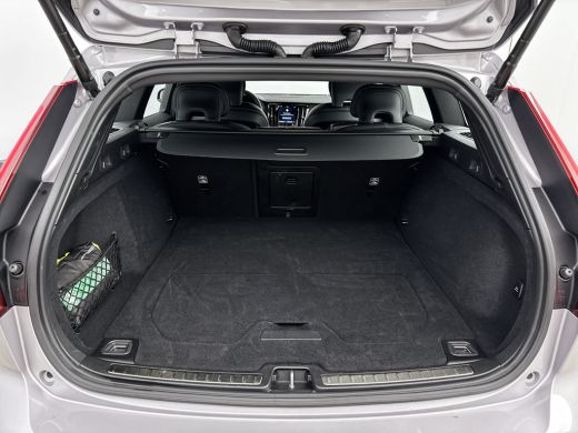 Volvo  V60 T6 Recharge Plus Dark | 18" | 360 Camera | Harman Kardon | Elektrisch verstelbare Stoelen | Trekh... ActivLease financial lease