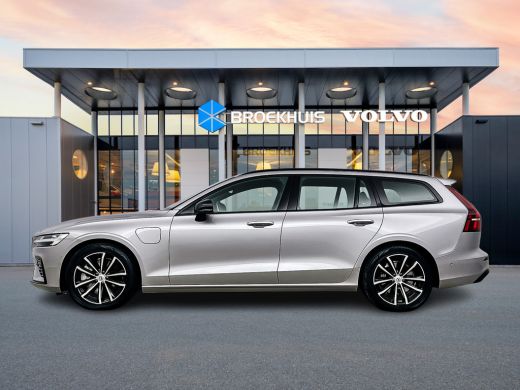 Volvo  V60 T6 Recharge Plus Dark | 18" | 360 Camera | Harman Kardon | Elektrisch verstelbare Stoelen | Trekh... ActivLease financial lease