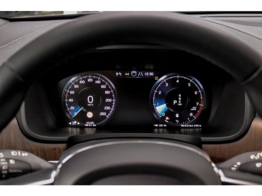 Volvo  V90 2.0 B4 Business Pro Inscription| BTW auto | 1e eigenaar | NL auto | 20 inch | Panoramadak | Harma... ActivLease financial lease