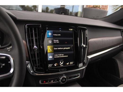 Volvo  V90 2.0 B4 Business Pro Inscription| BTW auto | 1e eigenaar | NL auto | 20 inch | Panoramadak | Harma... ActivLease financial lease