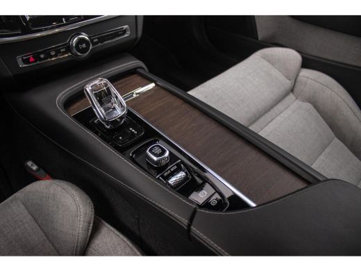 Volvo  V90 2.0 B4 Business Pro Inscription| BTW auto | 1e eigenaar | NL auto | 20 inch | Panoramadak | Harma... ActivLease financial lease