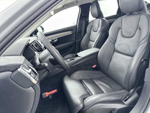 Volvo  V90 T8 Recharge Ultra Dark | 20" | Luchtvering | Trekhaak | Geventileerd Nappa | Massagestoelen | Bow... ActivLease financial lease