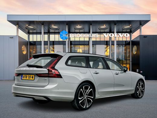 Volvo  V90 T8 Recharge Ultra Dark | 20" | Luchtvering | Trekhaak | Geventileerd Nappa | Massagestoelen | Bow... ActivLease financial lease