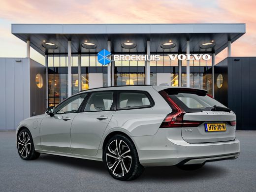 Volvo  V90 T8 Recharge Ultra Dark | 20" | Luchtvering | Trekhaak | Geventileerd Nappa | Massagestoelen | Bow... ActivLease financial lease