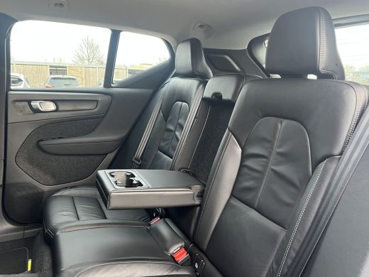 Volvo  XC40 1.5 T4 Recharge Inscription | Stoel en stuurwielverwarming | Adaptieve Cruise control | Leder | B... ActivLease financial lease