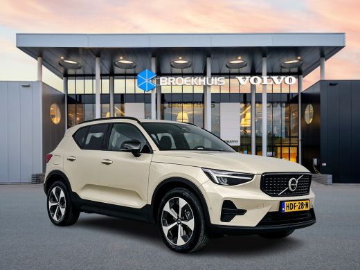 Volvo  XC40 B4 Plus Dark | 19" | Panoramadak | 360 Camera | Harman Kardon | Elektr. verst. stoelen | Adaptiev... ActivLease financial lease