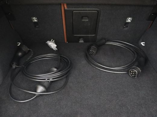 Volvo  XC40 Recharge P8 AWD R Design | Panoramadak | Leder | 360 Camera | Stoelverwarming | Harman/Kardon | M... ActivLease financial lease