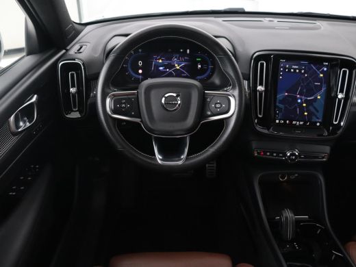 Volvo  XC40 Recharge P8 AWD R Design | Panoramadak | Leder | 360 Camera | Stoelverwarming | Harman/Kardon | M... ActivLease financial lease