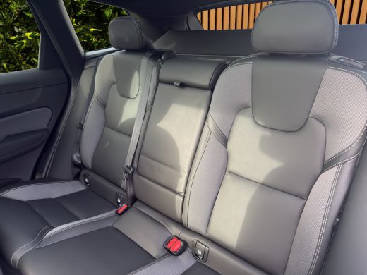 Volvo  XC60 2.0 T6 Plug-in hybrid AWD Ultra Black Edition | Facelift! | Luchtvering | Bowers&Wilkins | Trekha... ActivLease financial lease