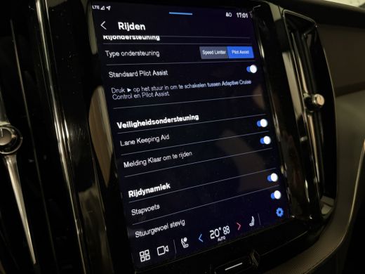 Volvo  XC60 T6 AWD Recharge Plus Dark | 360&deg; Camera | Head-Up Display | Adaptieve Cruise Control | Crystal Wh... ActivLease financial lease