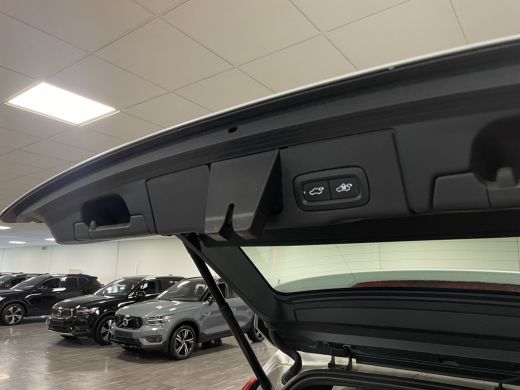 Volvo  XC60 T6 AWD Recharge R-Design Long Range All Season banden | Stoel en Stuurwielverwarming | Standkache... ActivLease financial lease