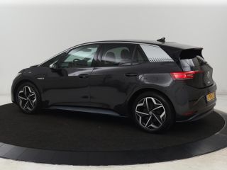 Volkswagen ID.3 First Plus 58 kWh | Stoel & stuurverwarming | Matrix LED | Adaptive cruise | Carplay | Sfeerverli...