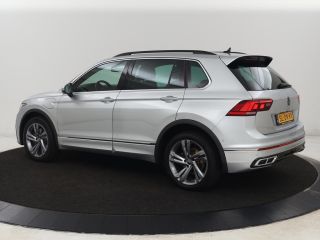 Volkswagen Tiguan 1.4 TSI eHybrid R Line | Matrix LED | Camera | Carplay | Adaptive cruise | 19'' | Navigatie | Par...