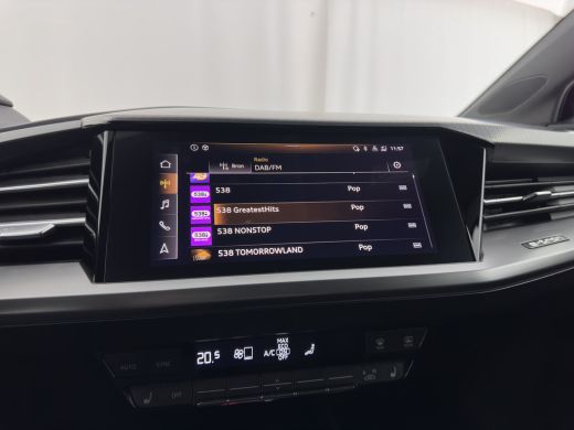 Audi Q4 e-tron 40 Launch edition Advanced Plus 77 kWh [3-Fase] {SOH-93%} (INCL-BTW) *HEATPUMP | ADAPT-CRUISE | M... ActivLease financial lease