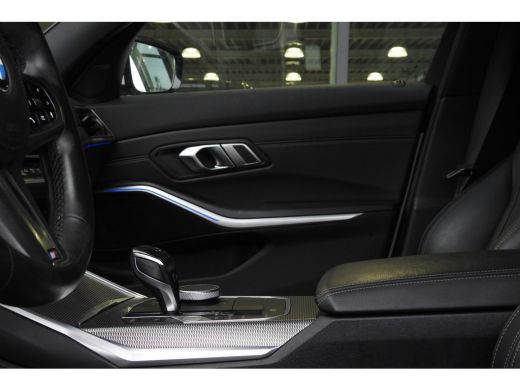 BMW 3 Serie Touring 320i High Executive M Sport Automaat / Trekhaak / Sportstoelen / Achteruitrijcamera / M S... ActivLease financial lease