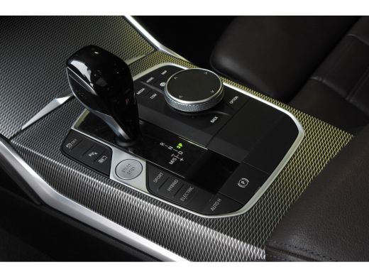 BMW 3 Serie Touring 330e High Executive M Sport Automaat / Panoramadak / Sportstoelen / Laserlight / Achterui... ActivLease financial lease