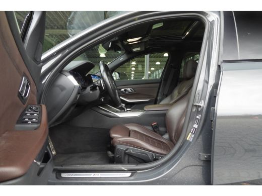 BMW 3 Serie Touring 330e High Executive M Sport Automaat / Panoramadak / Sportstoelen / Laserlight / Achterui... ActivLease financial lease