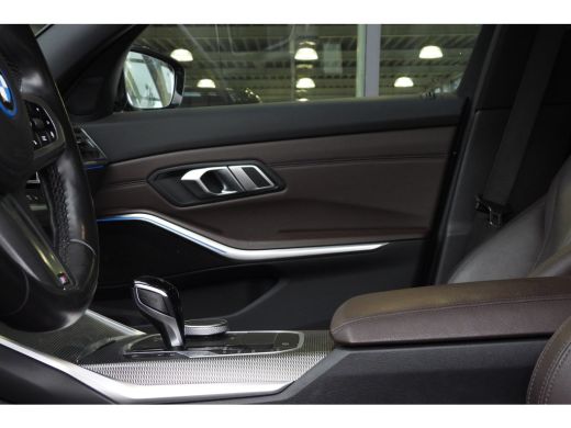 BMW 3 Serie Touring 330e High Executive M Sport Automaat / Panoramadak / Sportstoelen / Laserlight / Achterui... ActivLease financial lease