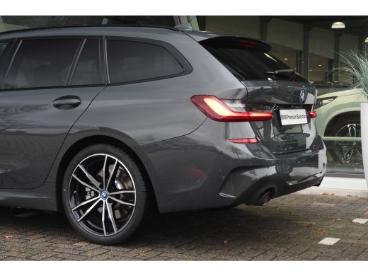 BMW 3 Serie Touring 330e High Executive M Sport Automaat / Panoramadak / Sportstoelen / Laserlight / Achterui... ActivLease financial lease
