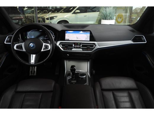 BMW 3 Serie Touring 330e High Executive M Sport Automaat / Panoramadak / Sportstoelen / Laserlight / Achterui... ActivLease financial lease