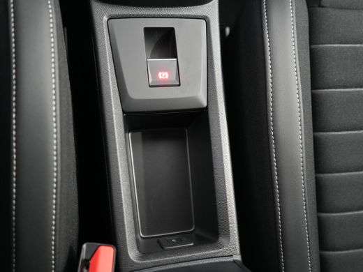 Citroën &euml;-C3 Max 113pk 44 kWh | Achterbank in delen neerklapbaar | Achteruitrijcamera | Alarm klasse 1(startbl... ActivLease financial lease