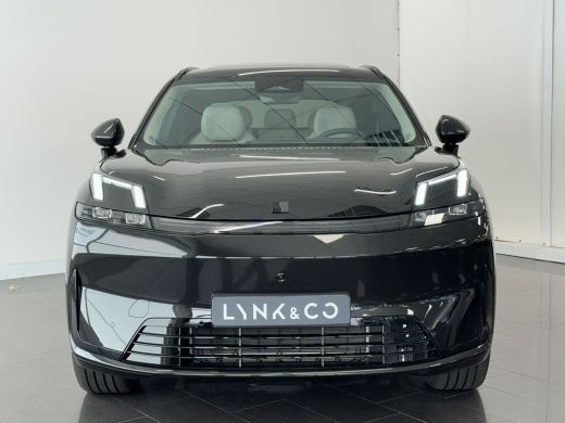 Lynk & Co 08 1.5 More | 200 km elektrisch | 360 Camera | Panoramadak | Harman Kardon | Stoelmassage | ActivLease financial lease