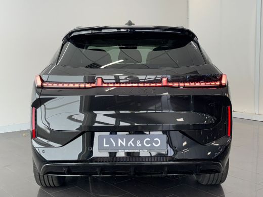Lynk & Co 08 1.5 More | 200 km elektrisch | 360 Camera | Panoramadak | Harman Kardon | Stoelmassage | ActivLease financial lease