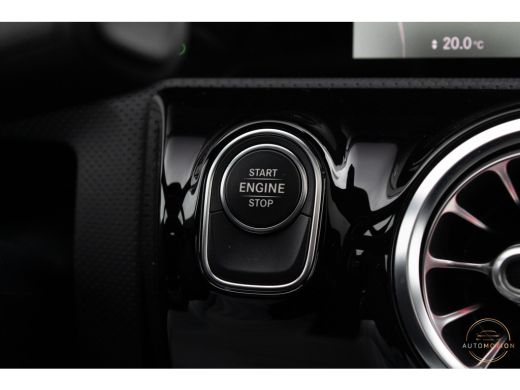 Mercedes-Benz A-Klasse 250e Business AMG Lim PANO MEMORY CAMERA STOELVERWARMING ActivLease financial lease