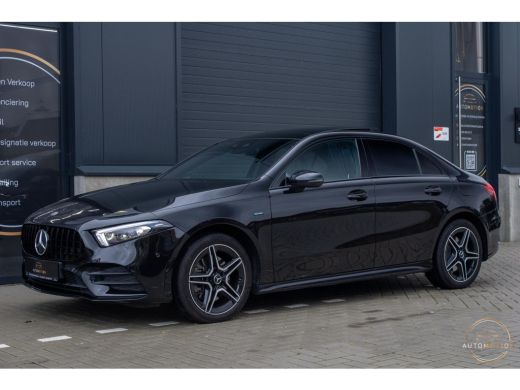 Mercedes-Benz A-Klasse 250e Business AMG Lim PANO MEMORY CAMERA STOELVERWARMING ActivLease financial lease