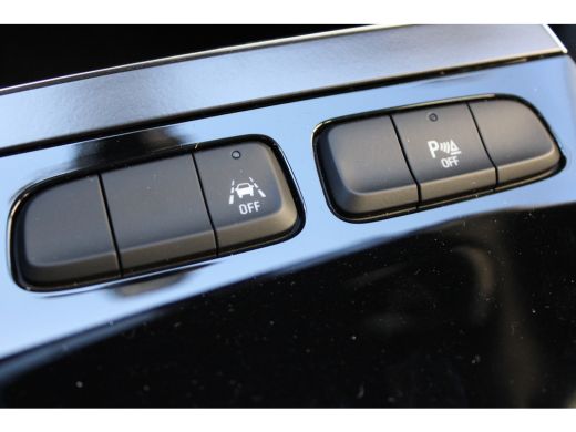 Opel Mokka-e Level 3 50 kWh / Navigatie via Carplay / Parkeersensoren / Climate Control / LED / DAB / 17'' LMV / ActivLease financial lease