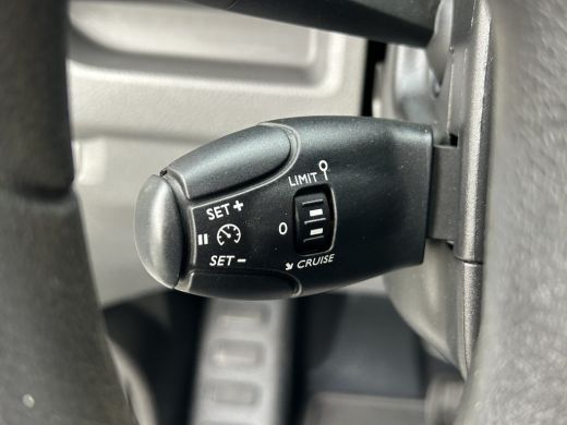 Opel Vivaro-e 75 kWh / L2H1 / 1e EIG. / 100% ELEKTRISCH / 83.954 KM !! / AIRCO / CRUISE / NAVI / CARPLAY / CAME... ActivLease financial lease