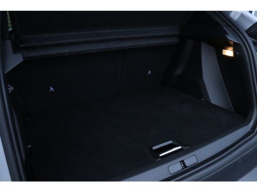 Peugeot 2008 1.2 Hybrid 145 Allure | Adapt. Cruise | 360 Camera | Navi | Carplay | AllGrip | Keyless | BLIS | LMV ActivLease financial lease