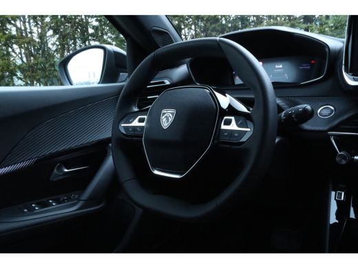 Peugeot 2008 1.2 Hybrid 145 Allure | Adapt. Cruise | 360 Camera | Navi | Carplay | AllGrip | Keyless | BLIS | LMV ActivLease financial lease