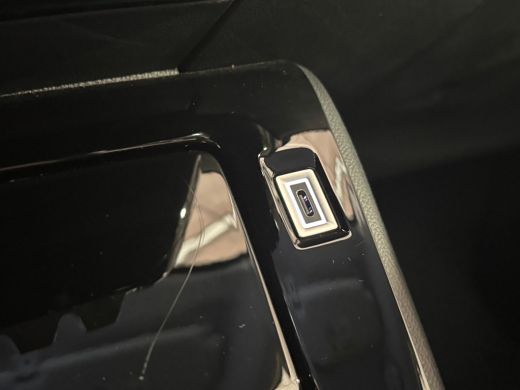 Peugeot 208 1.2 Hybrid 110 e-DCS6 Allure Camera voor + achter | Carplay | Adaptieve Cruise | Climate Control ... ActivLease financial lease