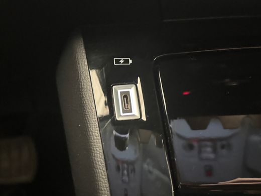 Peugeot 208 1.2 Hybrid 110 e-DCS6 Allure Camera voor + achter | Carplay | Adaptieve Cruise | Climate Control ... ActivLease financial lease