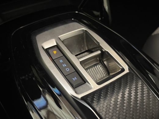 Peugeot 208 1.2 Hybrid 110 e-DCS6 Allure Camera voor + achter | Carplay | Adaptieve Cruise | Climate Control ... ActivLease financial lease