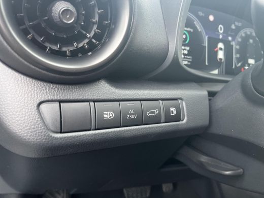 Toyota C-HR 2.0 Plug-in Hybrid 220 First Edition | Navigatie | Apple CarPlay/Android auto | 360 graden camera... ActivLease financial lease