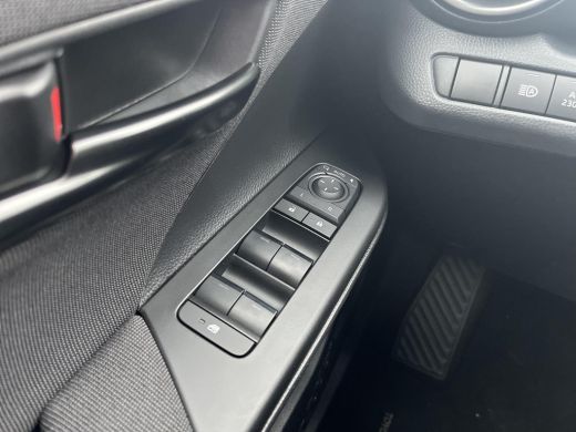 Toyota C-HR 2.0 Plug-in Hybrid 220 First Edition | Navigatie | Apple CarPlay/Android auto | 360 graden camera... ActivLease financial lease